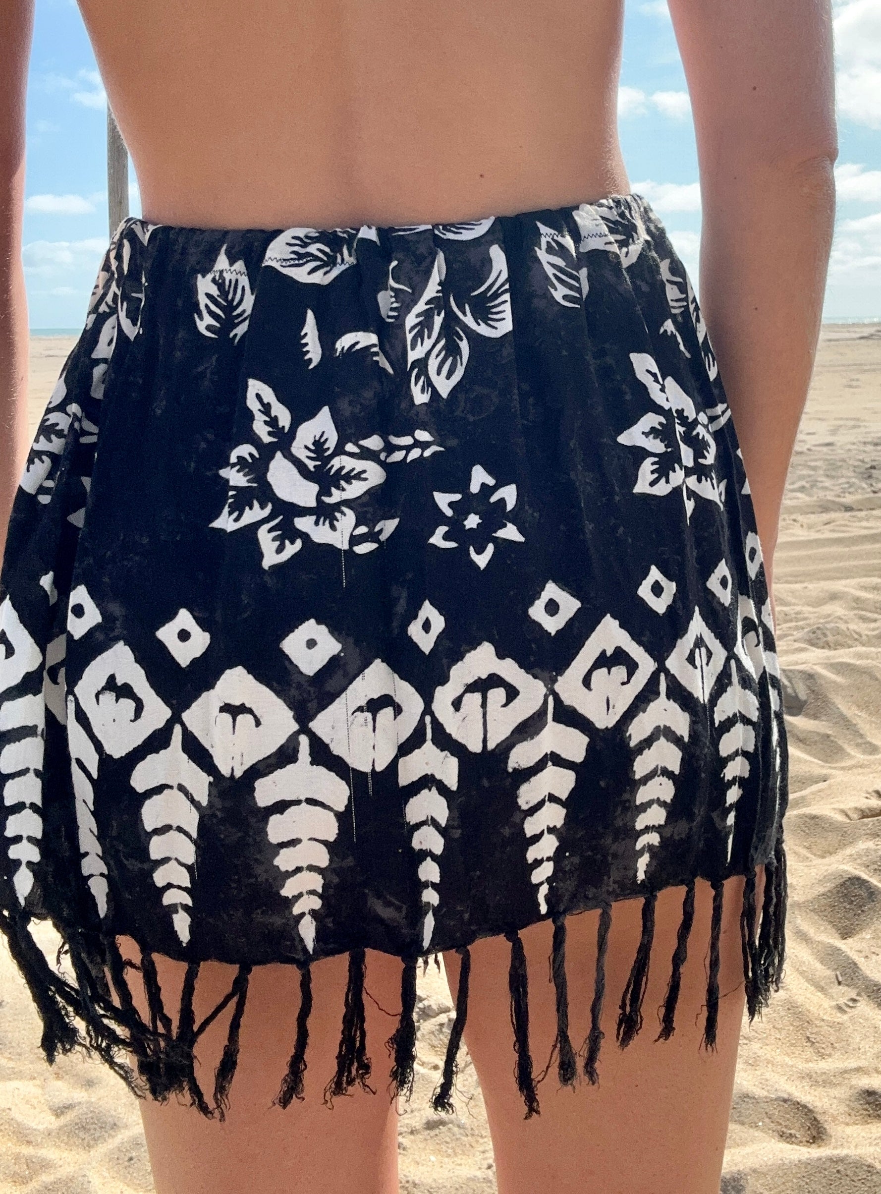 Black Tiki Skirt